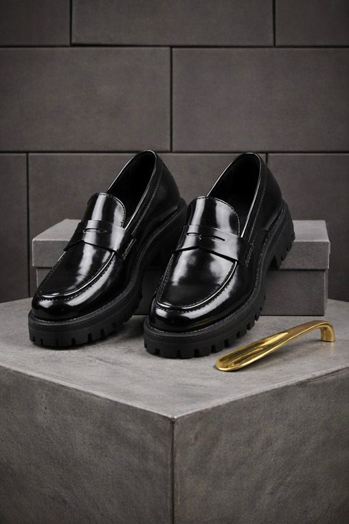 chunky loafer