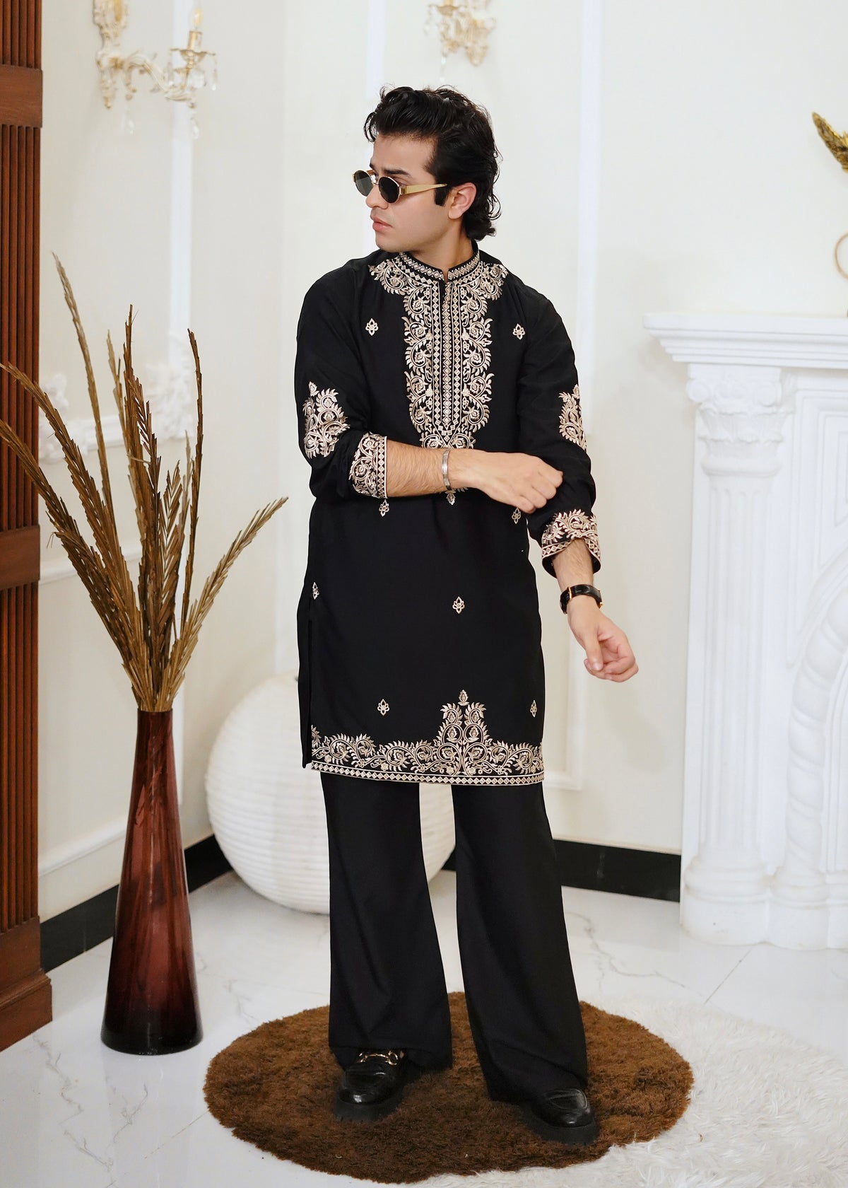 LUXURY BLACK EMBROIDERY KURTA PAJAMA
